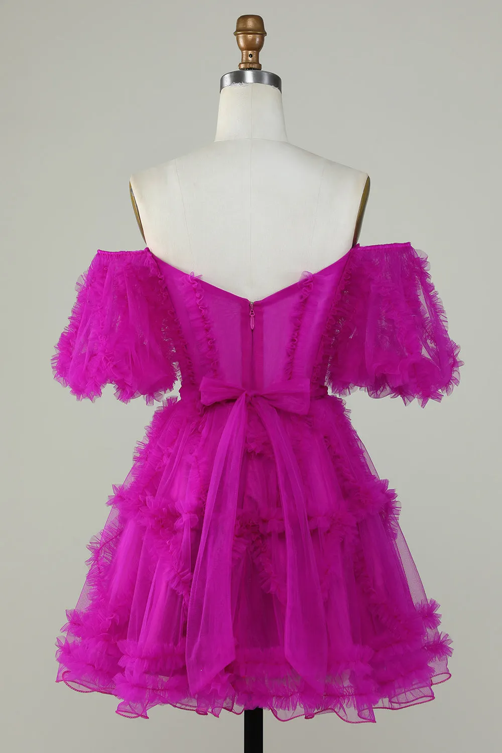 Abito da cocktail corsetto in tulle fucsia con spalle scoperte