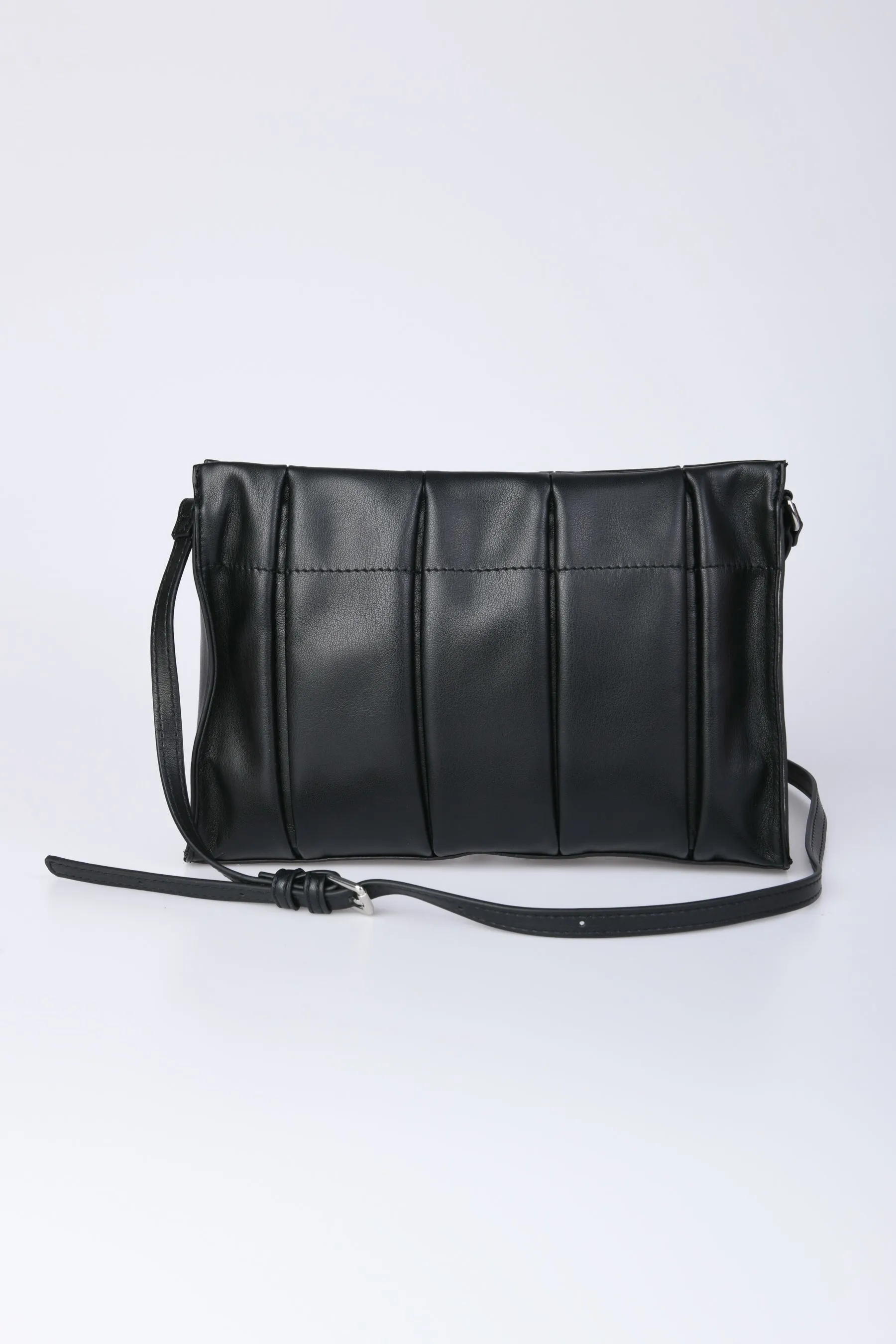 Nuna Lie  ---------    ------------Pochette grande plissettata